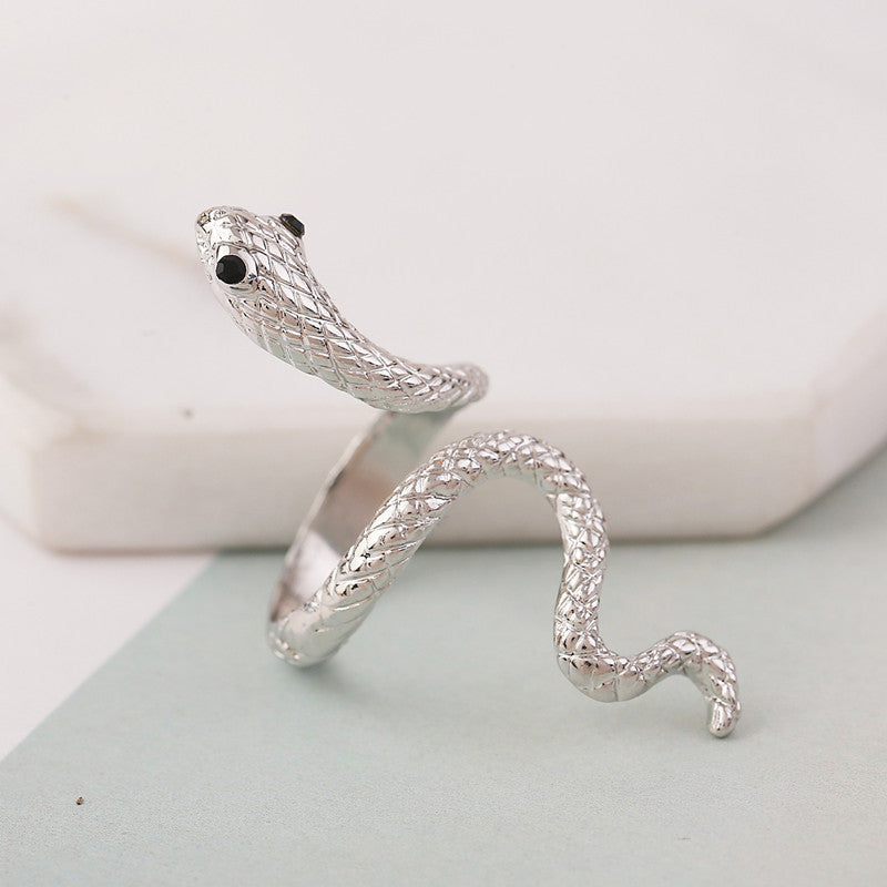 snake finger ring