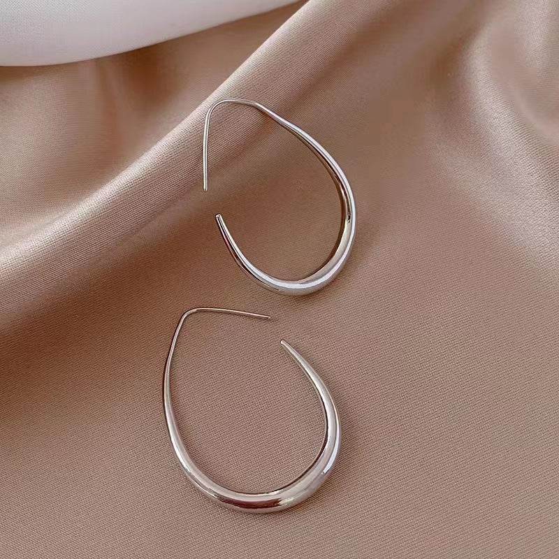 Retro Fashion And Personalized Water Drop Earrings