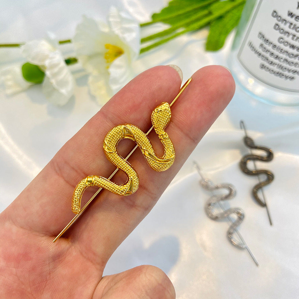 Women's Personality Simulated Snakes Ear Hanging