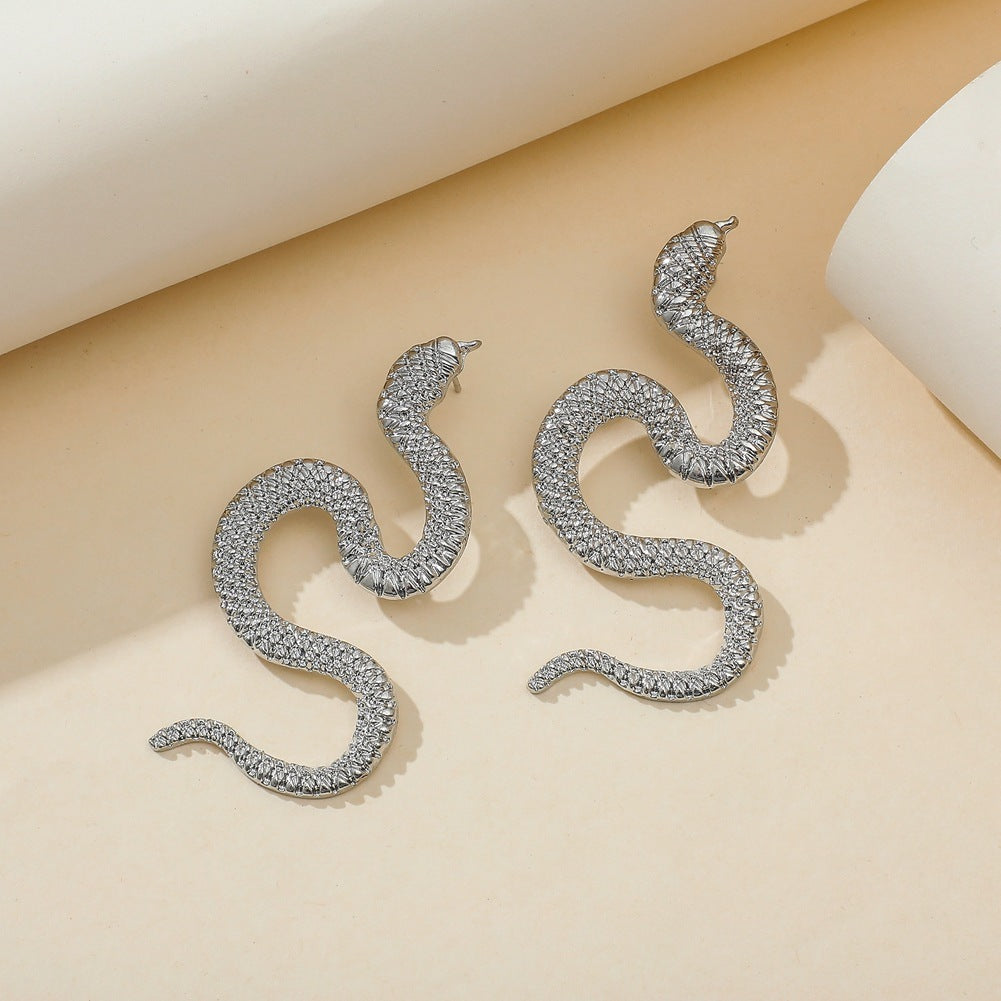Fashion metal Snake Pair Earrings
