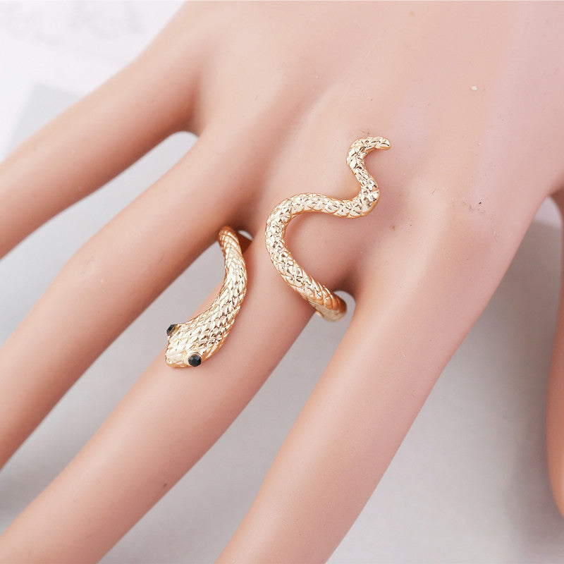 snake finger ring