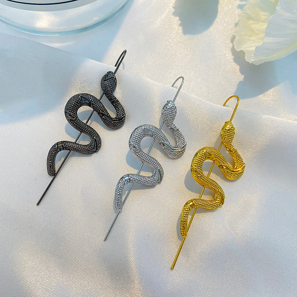 Women's Personality Simulated Snakes Ear Hanging