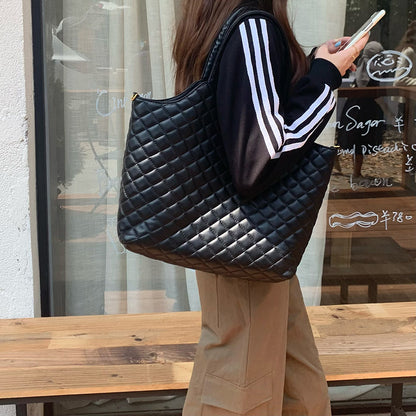 Large Capacity Black Tote Bag