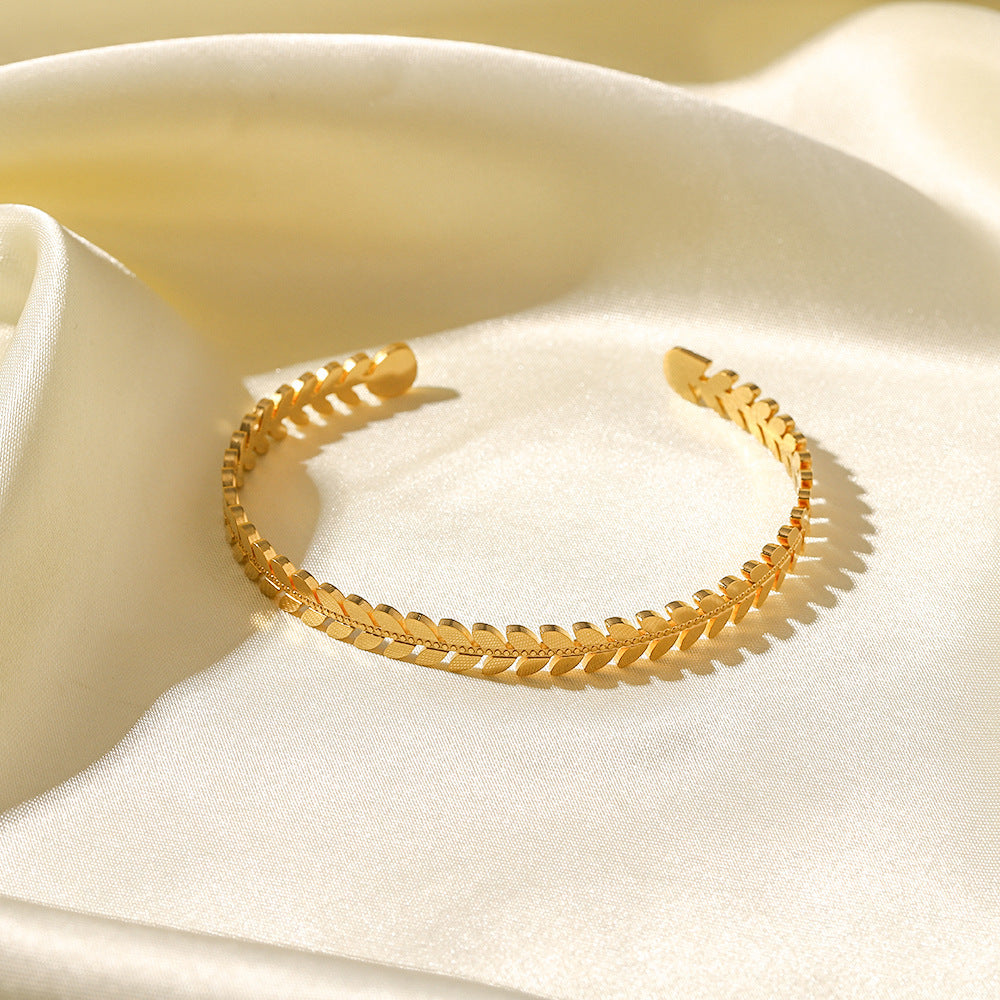 Leaf Style Bracelet For Women