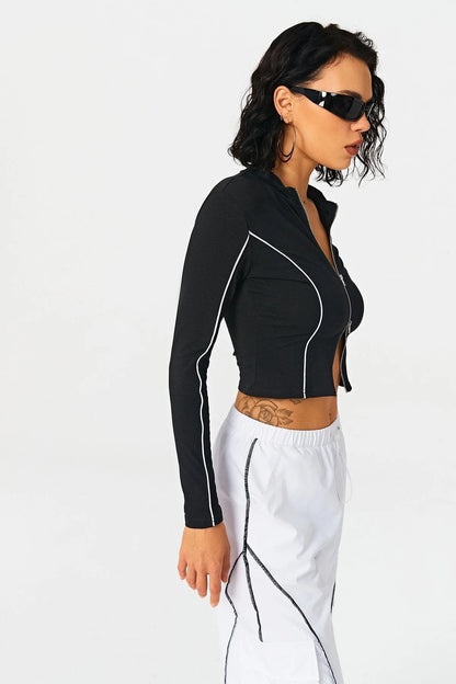 Women's Contrasting Color Line Standing Collar Wears Black Knitted Shirts