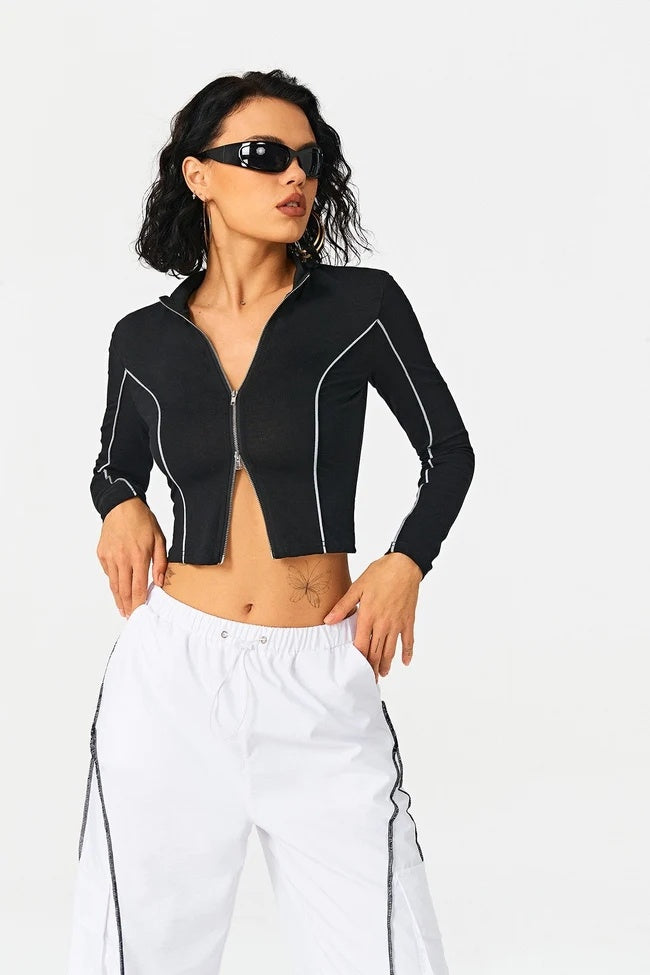Women's Contrasting Color Line Standing Collar Wears Black Knitted Shirts