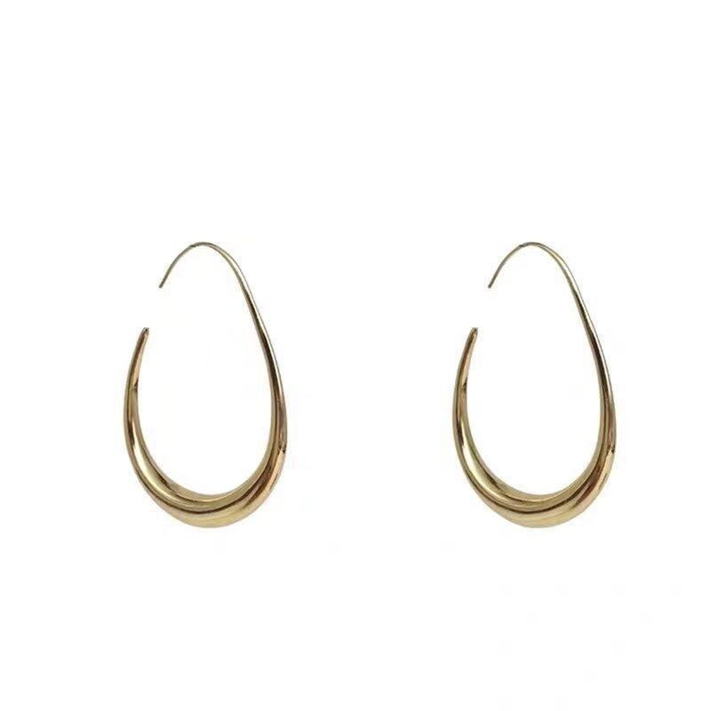 Retro Fashion And Personalized Water Drop Earrings