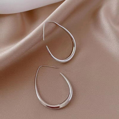 Retro Fashion And Personalized Water Drop Earrings