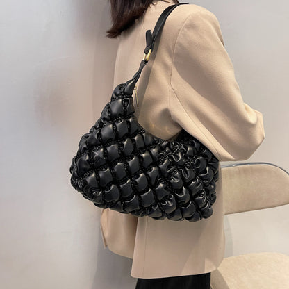 Lingge Embroidery Thread Shoulder Bag Women
