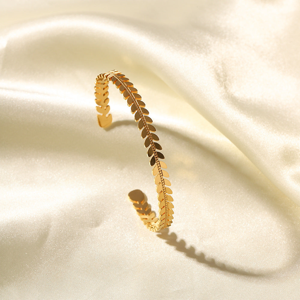 Leaf Style Bracelet For Women